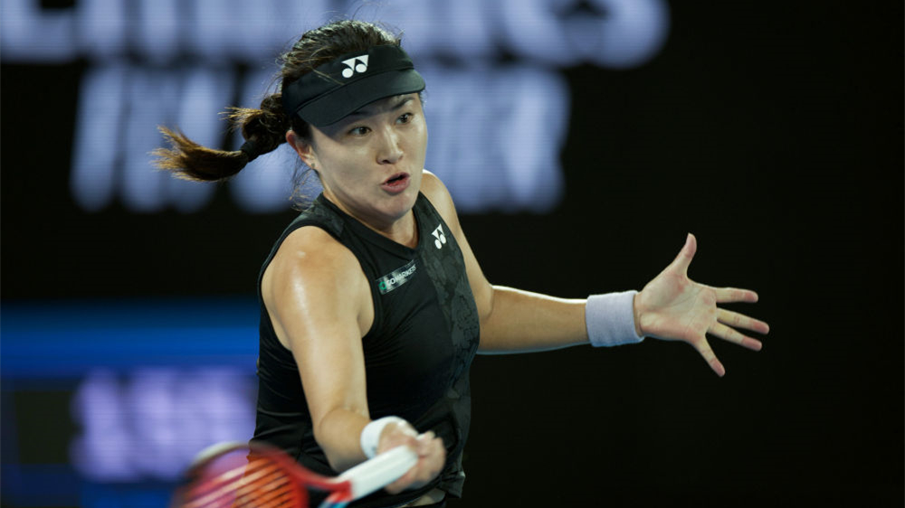 阿扎伦卡意外战胜曼联，领先优势明显引爆全场！(阿扎伦卡对大威)九游官网首页