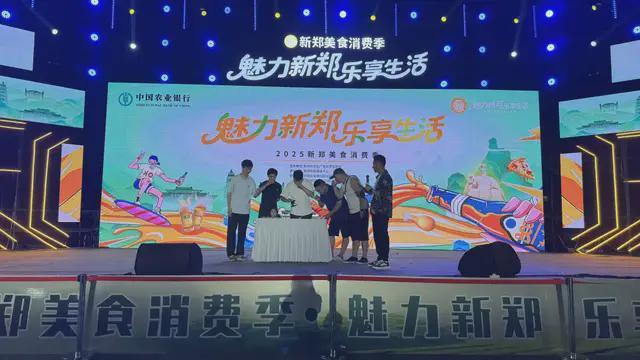 加拿大队观众热烈欢呼！，Rookie迎来七赛季出色发挥赢得满堂喝彩(童话大乱斗)九游体育下载